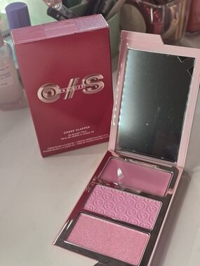 ONE/SIZE Cheek Clapper Trio Blush Palette — ATTENTION SEEKER